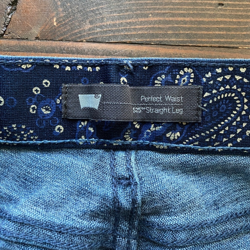 Levi's 525 Perfect Waist Jeans 28 Womens Straight Leg Dark Wash Denim Classic - Picture 4 of 9